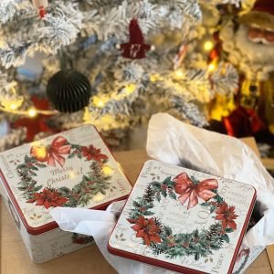 Коледна кутия със сладости