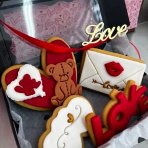 Кутия със сладки Bear