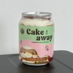 Cake away Малини с шамфъстък